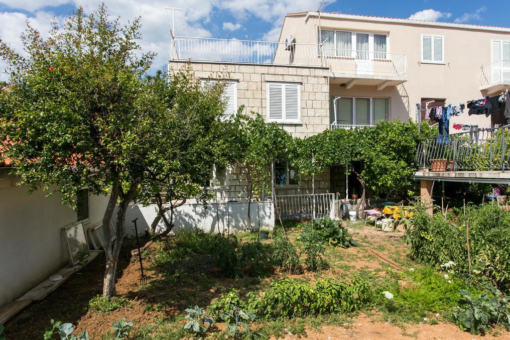 Hrvoje Place Apartments Дубровник Экстерьер фото